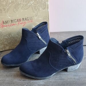 NEW American Rag faux suede booties